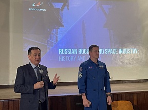 Настоящий космонавт впервые приехал в Танзанию Настоящий космонавт впервые приехал в Танзанию