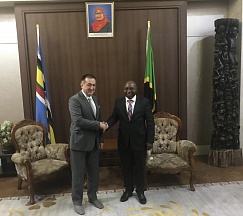 Meeting with Tanzania’s Minister of Constitutional and Legal Affairs Meeting with Tanzania’s Minister of Constitutional and Legal Affairs